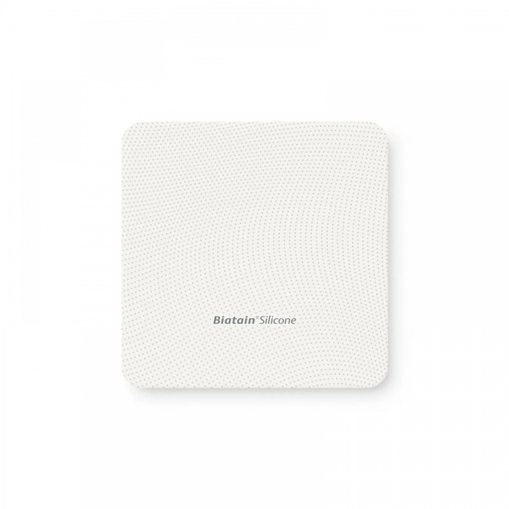 Curativo Biatain Silicone Non-Border 10X10cm - Coloplast (39022) - Caixa c/ 10 un.